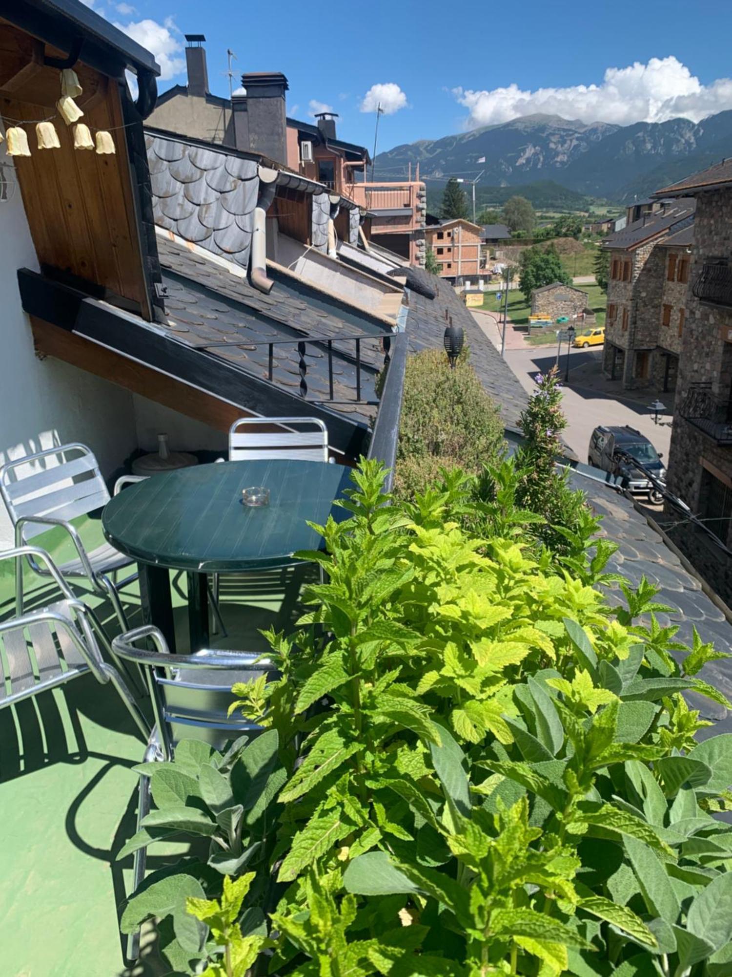 Ferienwohnung Atico Con Encanto En Bellver De Cerdanya Exterior foto